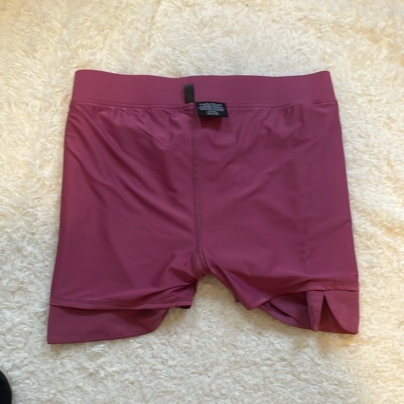 32 Degrees cool women’s athletic skirts - Picture 5 of 8